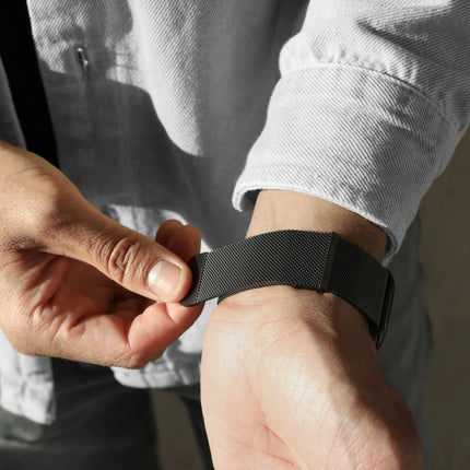 Vonmählen Milanese Loop 2 - Apple Watch 44 - 45 - 46 - 49Mm One Size Black - Casebump