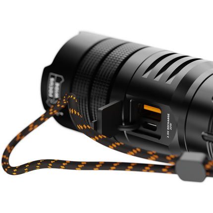 Xtorm 20W Fast Charge Flashlight Powerbank 10.500 mAh - Flashlight Powerbank - XRF101